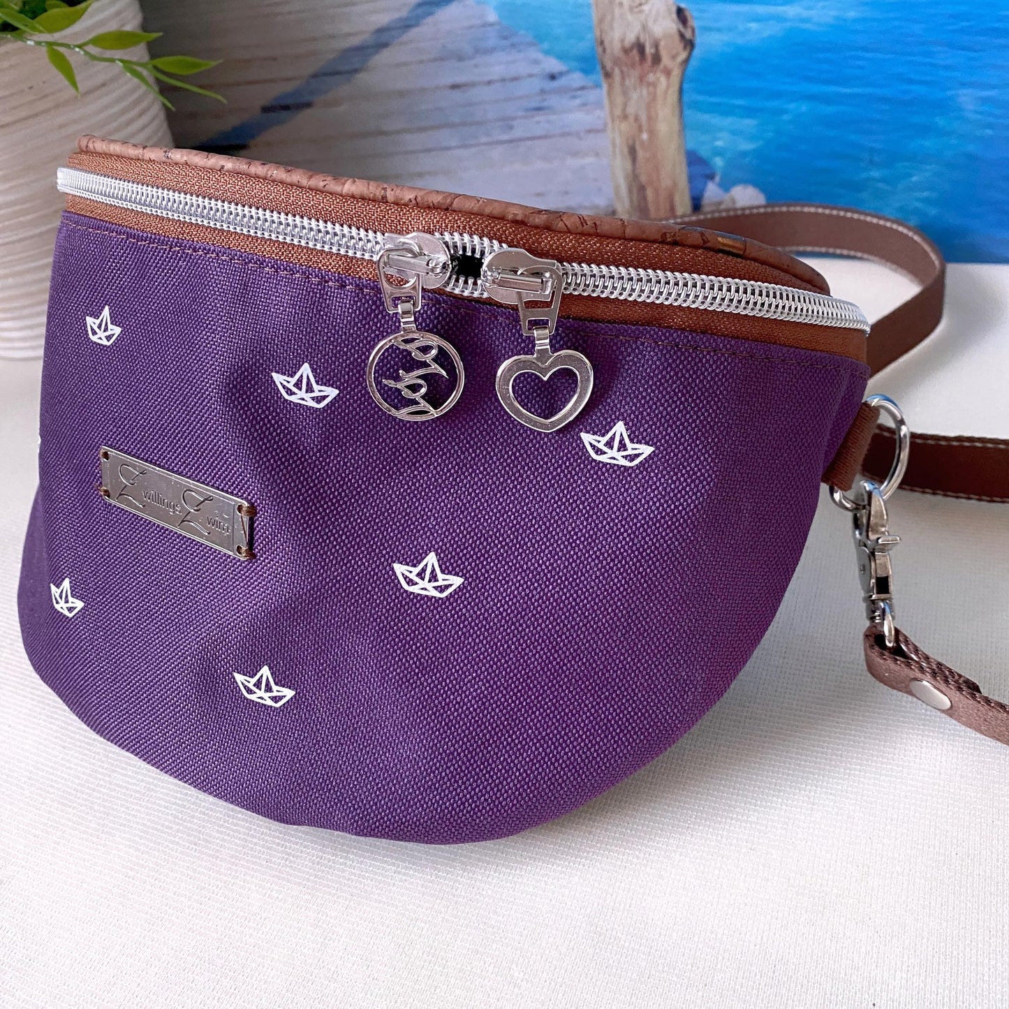 Bauchtasche *Papierboot* Weiß/Aubergine/Kork Braun Bronze