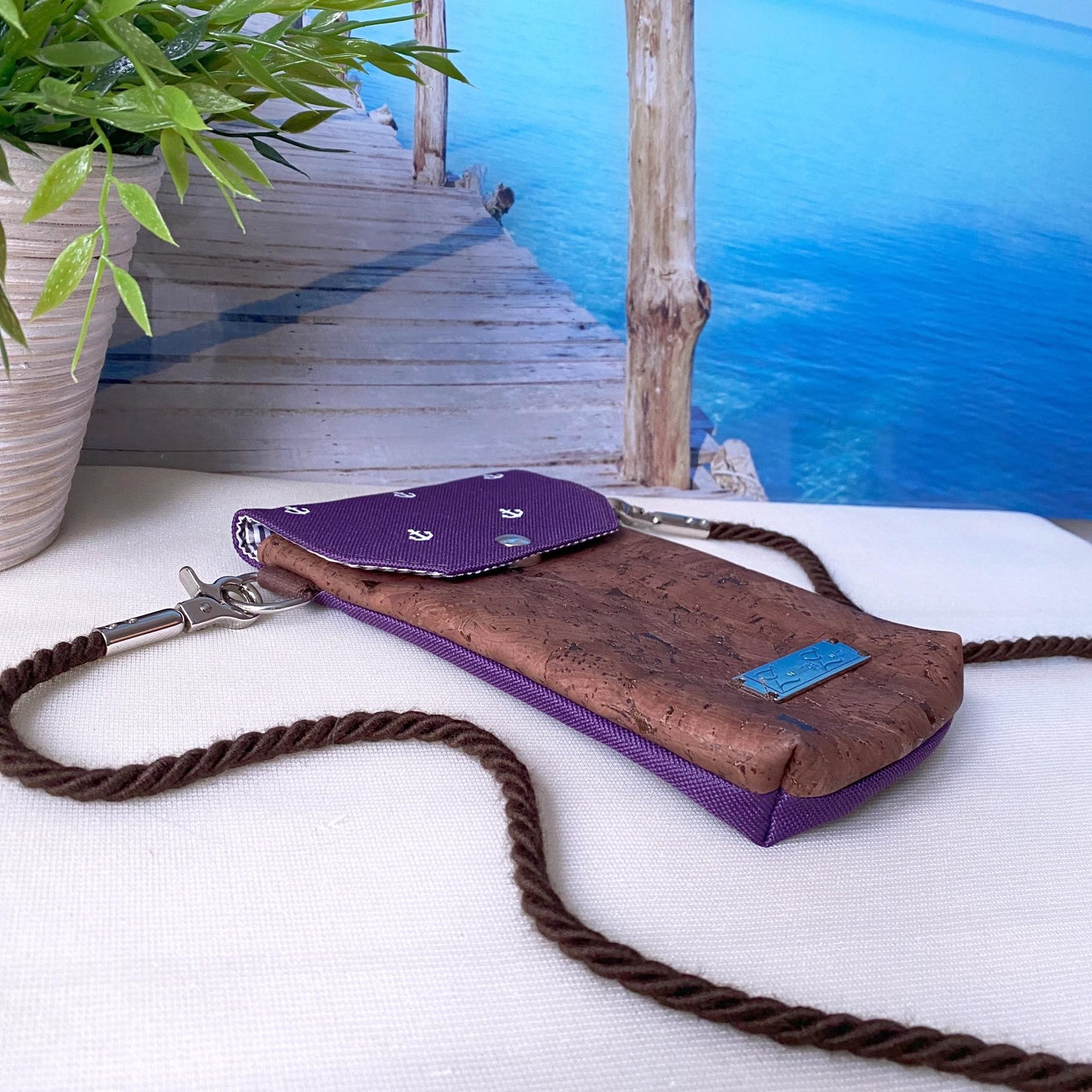 Handytasche *Anker* Weiß/Aubergine/Kork Braun Bronze