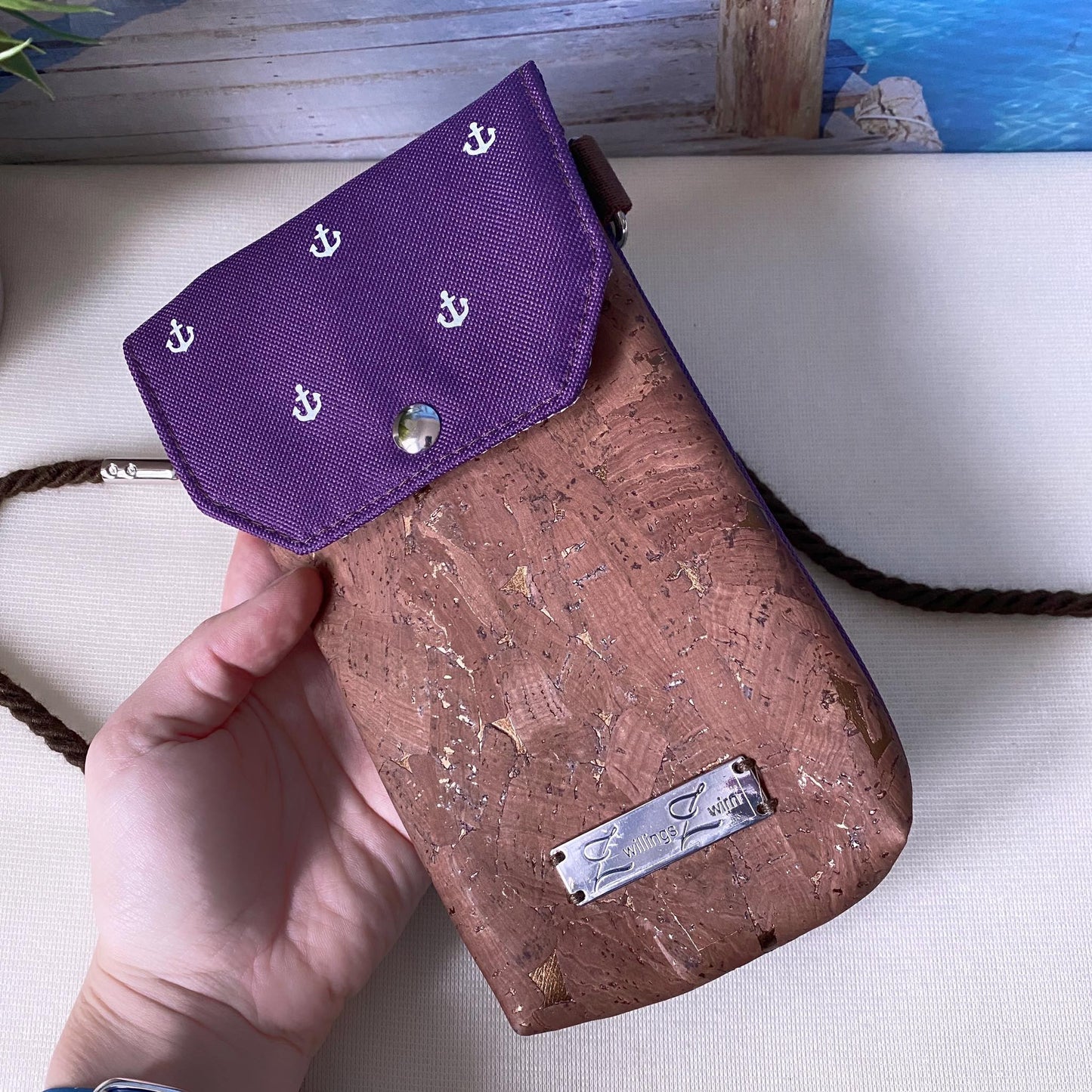 Handytasche *Anker* Weiß/Aubergine/Kork Braun Bronze