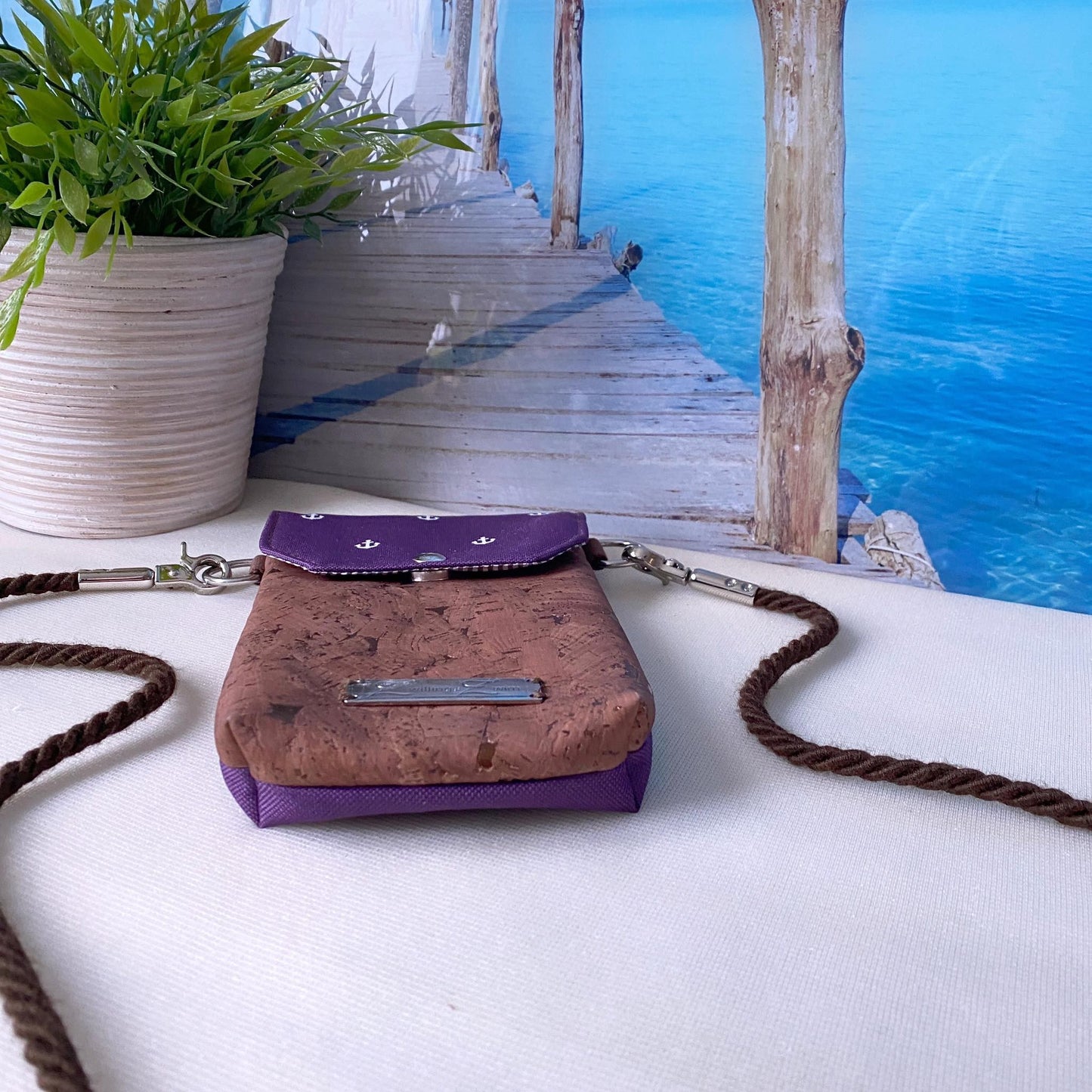 Handytasche *Anker* Weiß/Aubergine/Kork Braun Bronze