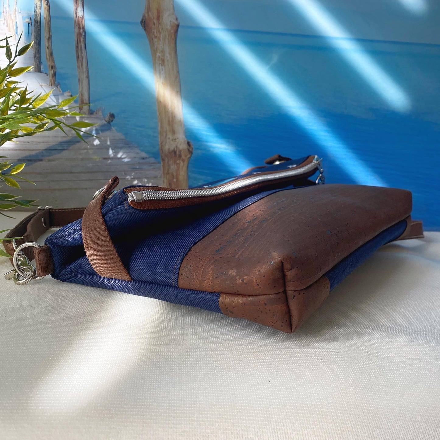 Fold-Over Tasche *Vögel* Weiß/Nachtblau/Kork Braun
