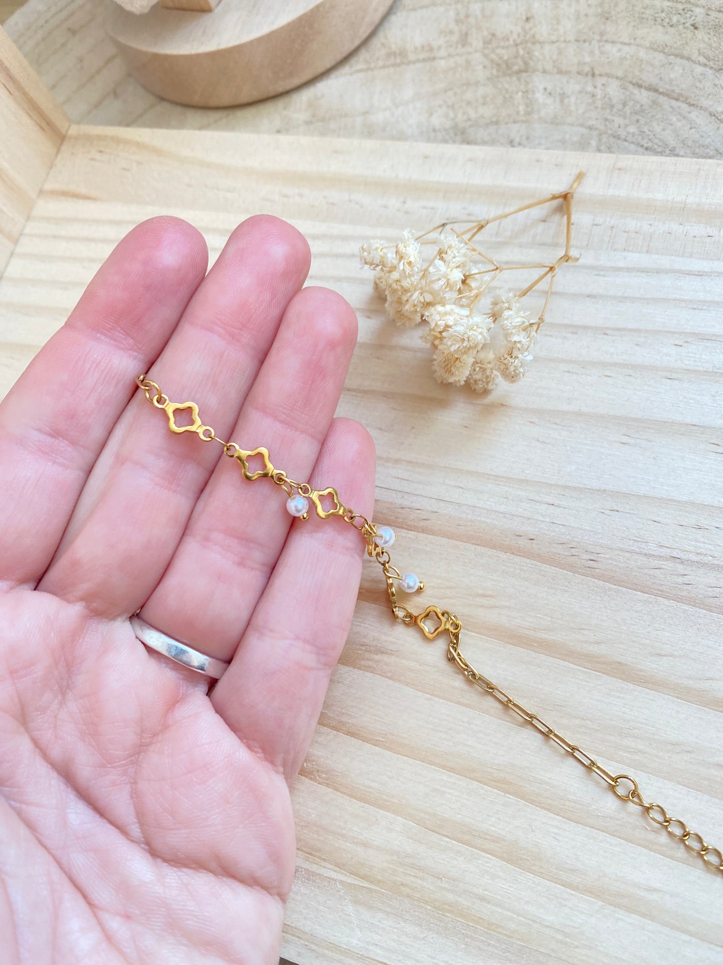 Clover mit Perlen Gold