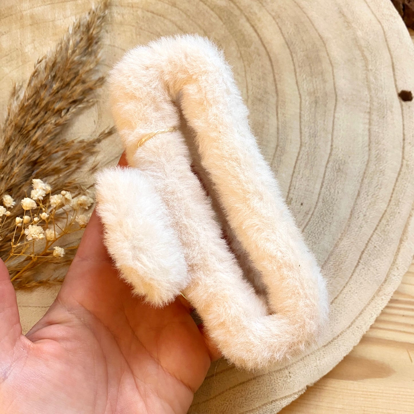 Haarspange Plüsch -Creme-