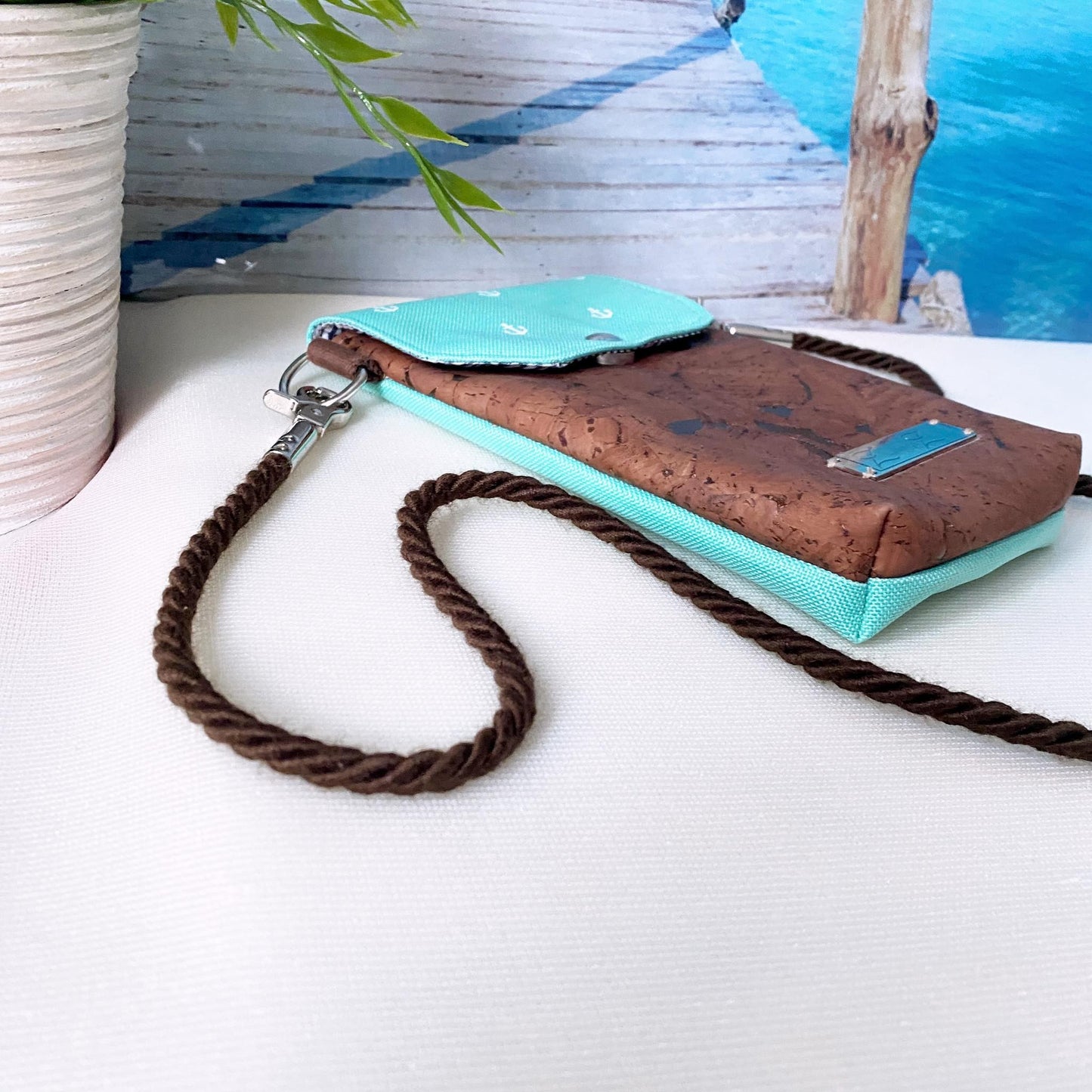 Handytasche *Anker* Weiß/Mint/Kork Braun Bronze