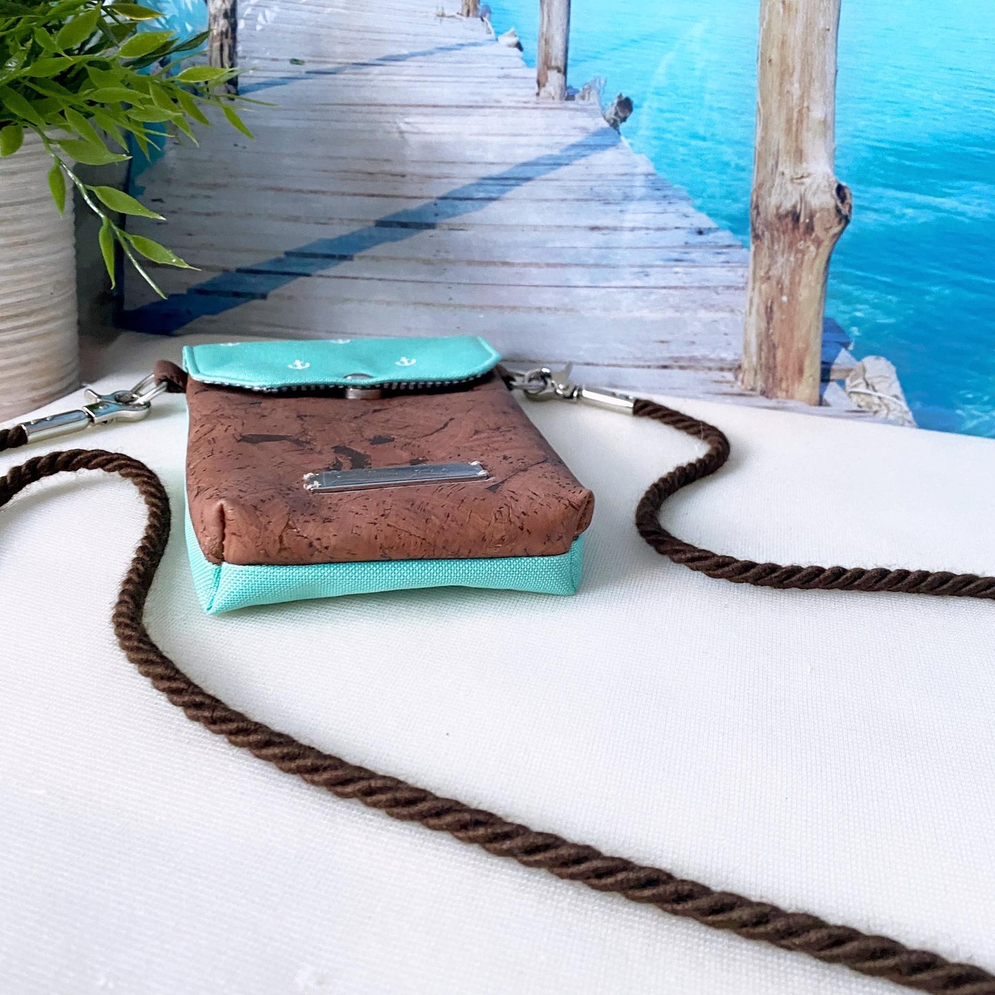 Handytasche *Anker* Weiß/Mint/Kork Braun Bronze