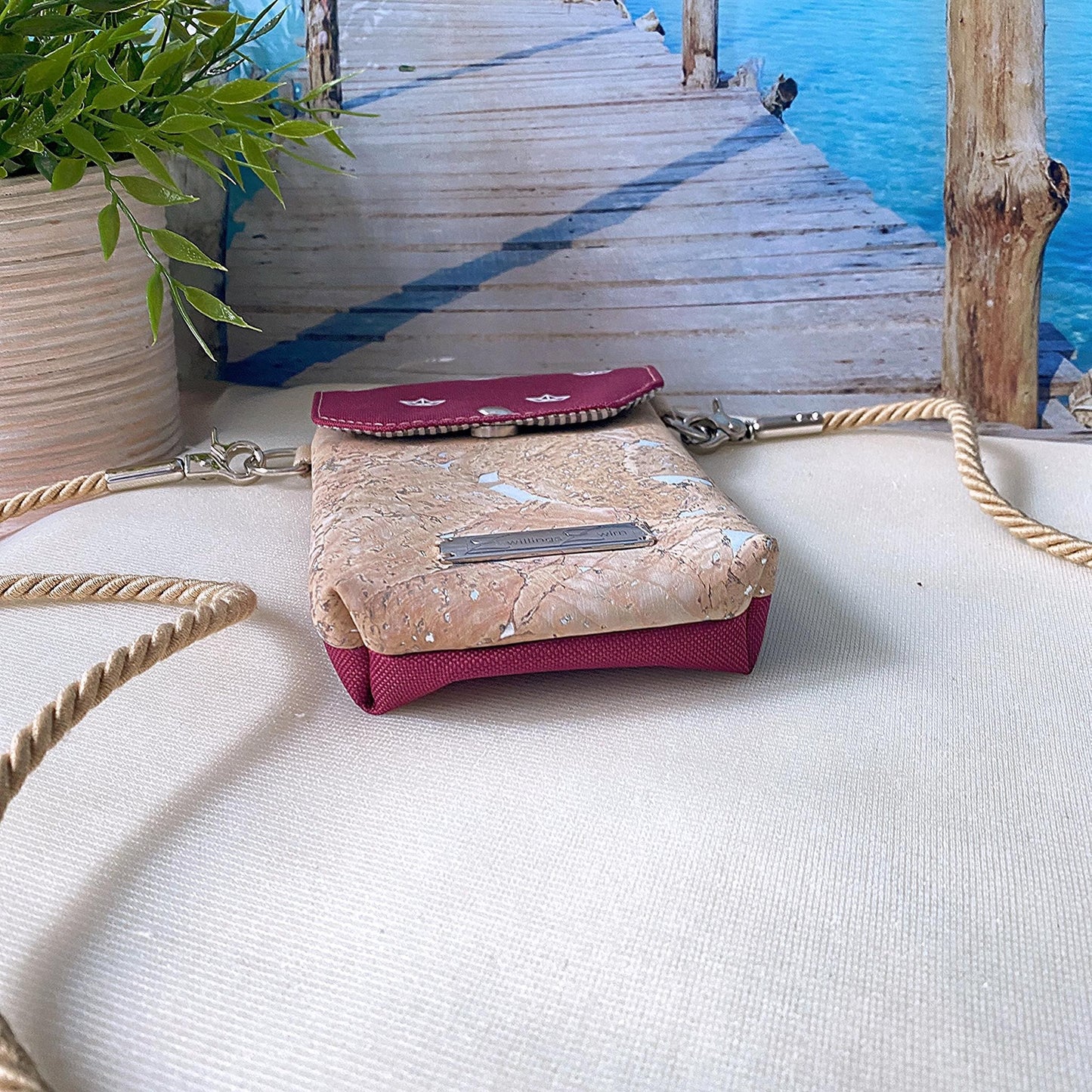 Handytasche *Papierboot* Weiß/Magenta/Kork Natur (mit Silber Effekt)