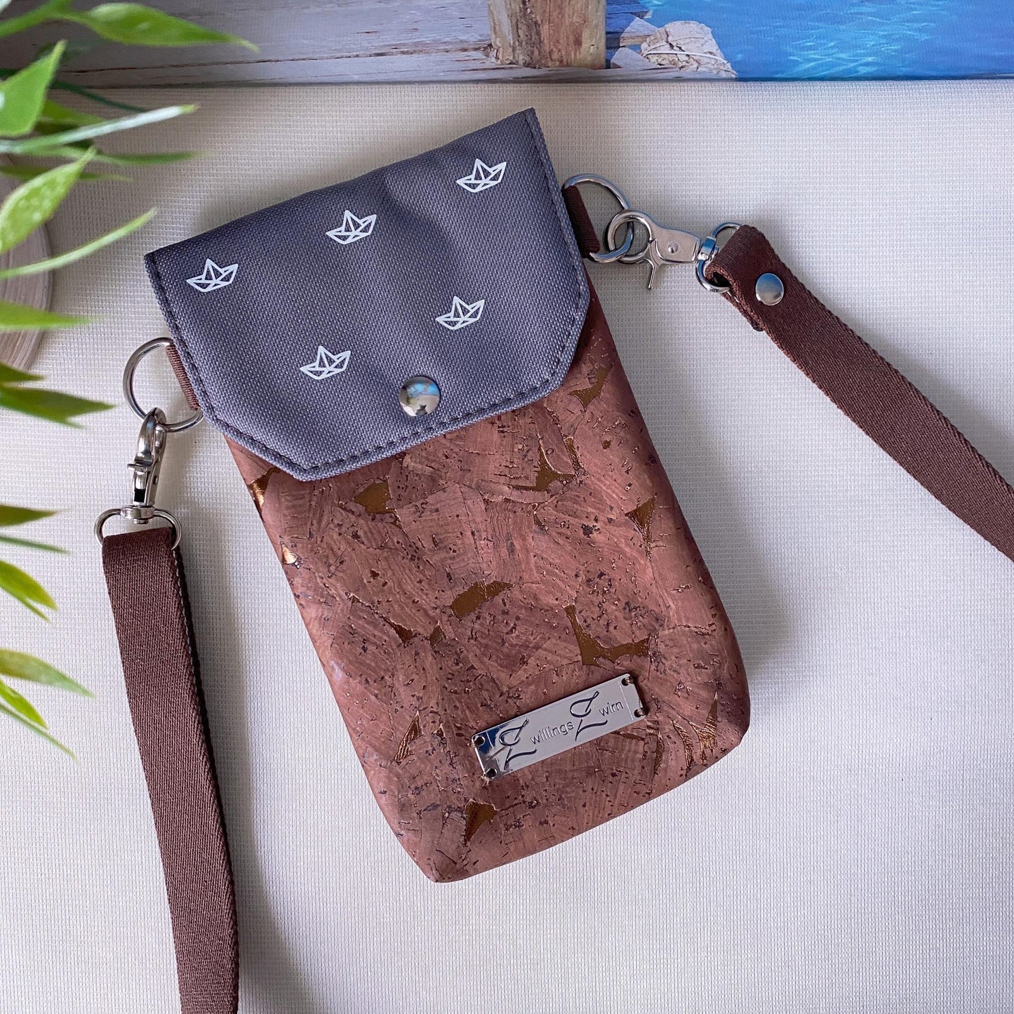 Handytasche *Papierboot* Weiß/Anthrazit/Kork Braun Bronze