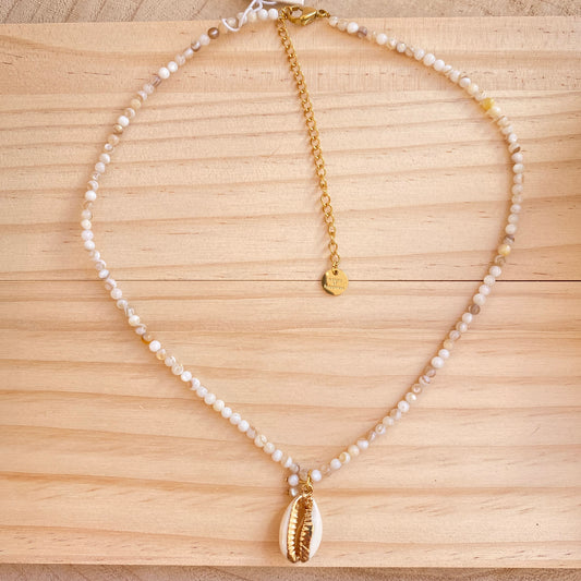 Halskette Perlen -Kauri-